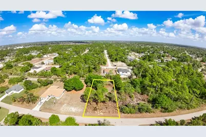 771 Cadis St E, Lehigh Acres, FL 33974 - Photo 2