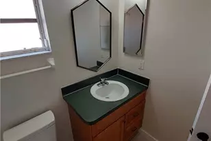 611 SE 5th St, Cape Coral, FL 33990 - Photo 14