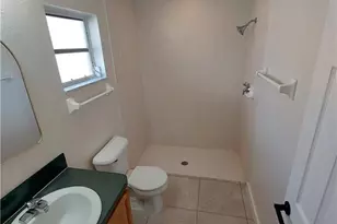 611 SE 5th St, Cape Coral, FL 33990 - Photo 8