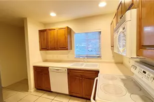 9440 Ivy Brook Run, Fort Myers, FL 33913 - Photo 4