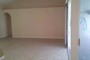 2733 SW 11th Pl, Cape Coral, FL 33914 - Photo 14