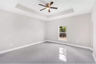 725 Lamar St E, Lehigh Acres, FL 33974 - Photo 8