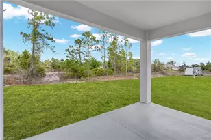 725 Lamar St E, Lehigh Acres, FL 33974 - Photo 14