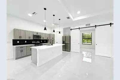 1402 Columbus Ave, Lehigh Acres, FL 33972 - Photo 4