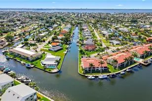 5121 Sunnybrook Ct, Cape Coral, FL 33904 - Photo 2