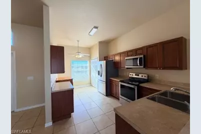 360 SW 24th Pl, Cape Coral, FL 33991 - Photo 2