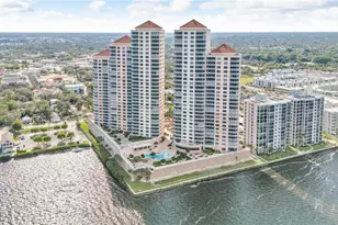 2080 W First St, Fort Myers, FL 33901 - Photo 2