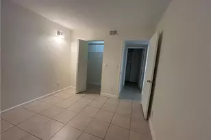 5305 Summerlin Rd, Fort Myers, FL 33919 - Photo 10