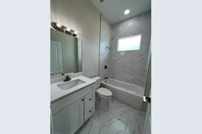 1088 Saturn Ct, Labelle, FL 33935 - Photo 14