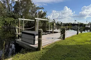 88 Sun Cir, Fort Myers, FL 33905 - Photo 4