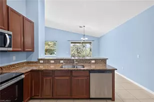 8278 Sumner Ave, Fort Myers, FL 33908 - Photo 12