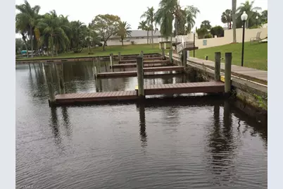 9262 Palm Island Cir, North Fort Myers, FL 33903 - Photo 40