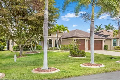 1921 SW 54th St, Cape Coral, FL 33914 - Photo 2
