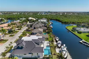 4850 Laurel Ln, Fort Myers, FL 33908 - Photo 6