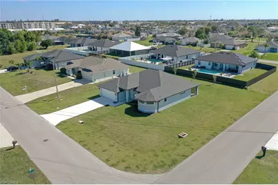 710 NW 2nd Ln, Cape Coral, FL 33993 - Photo 34