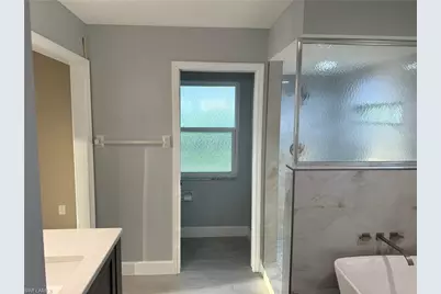11574 Royal Tee Cir, Cape Coral, FL 33991 - Photo 10