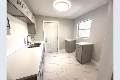 3350 Apache St, Fort Myers, FL 33916 - Photo 4