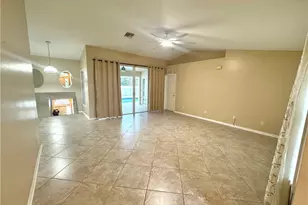 4409 SW 15th Ave, Cape Coral, FL 33914 - Photo 4