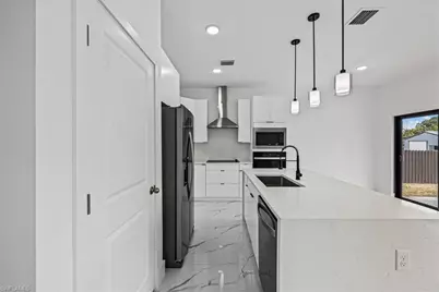 3813 25th St SW, Lehigh Acres, FL 33976 - Photo 8