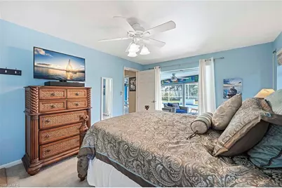 918 SE 28th Ter, Cape Coral, FL 33904 - Photo 16