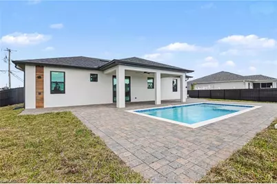 1030 NE Juanita Pl, Cape Coral, FL 33909 - Photo 28
