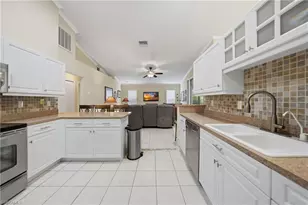 2117 NE 40th St, Cape Coral, FL 33909 - Photo 10