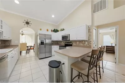 2117 NE 40th St, Cape Coral, FL 33909 - Photo 8