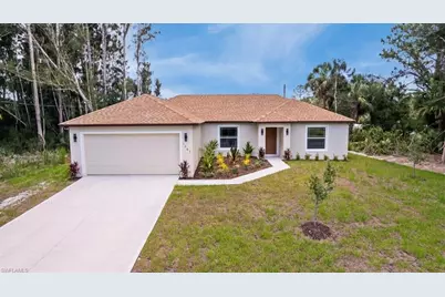 726 Camilla St E, Lehigh Acres, FL 33974 - Photo 1
