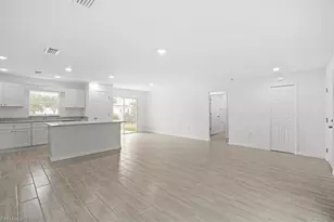 726 Camilla St E, Lehigh Acres, FL 33974 - Photo 16