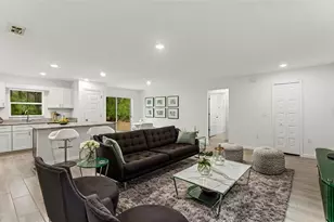 726 Camilla St E, Lehigh Acres, FL 33974 - Photo 6