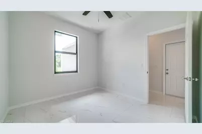 4864 Golfview Blvd, Lehigh Acres, FL 33973 - Photo 8