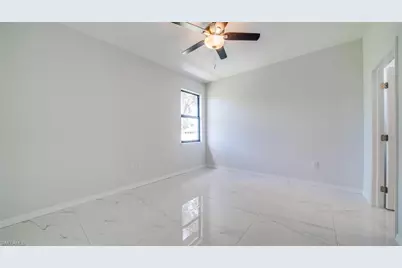 4864 Golfview Blvd, Lehigh Acres, FL 33973 - Photo 12