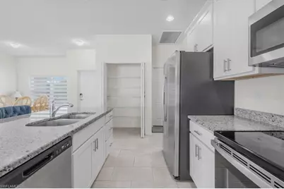 6040 Kumquat Cir, Labelle, FL 33935 - Photo 8