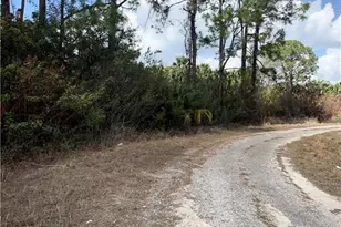 646 Nadeau Ct, Lehigh Acres, FL 33972 - Photo 2