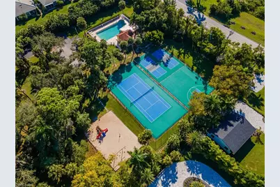 9841 Las Casas Dr, Fort Myers, FL 33919 - Photo 18