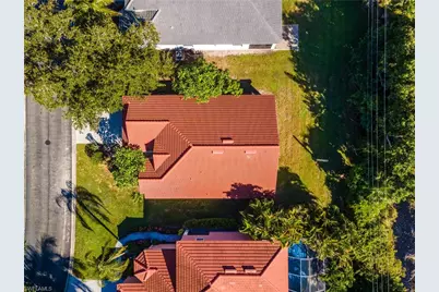9841 Las Casas Dr, Fort Myers, FL 33919 - Photo 32