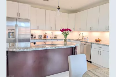 2878 Valencia Way, Fort Myers, FL 33901 - Photo 24