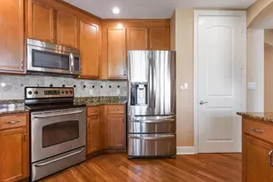 2104 W First St, Fort Myers, FL 33901 - Photo 10