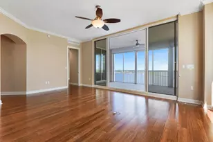 2104 W First St, Fort Myers, FL 33901 - Photo 6