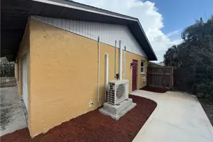 9112 Pineapple Rd, Fort Myers, FL 33967 - Photo 18