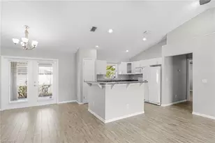 423 SE 23rd St, Cape Coral, FL 33990 - Photo 8