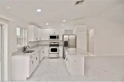 530 Peerless Cir, Lehigh Acres, FL 33974 - Photo 6