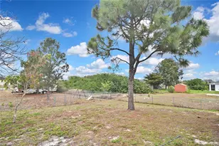 530 Peerless Cir, Lehigh Acres, FL 33974 - Photo 48