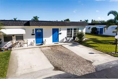 42 Temple Ct, Lehigh Acres, FL 33936 - Photo 2