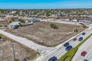 804 Gleason Pkwy, Cape Coral, FL 33914 - Photo 2