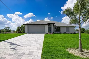 3594 NE 9th Pl, Cape Coral, FL 33909 - Photo 2