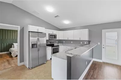 3017 NE 2nd Ave, Cape Coral, FL 33909 - Photo 10