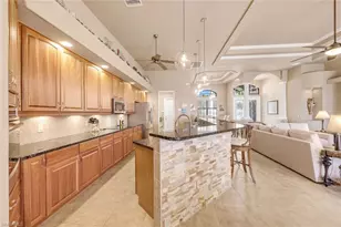 1028 Dolphin Dr, Cape Coral, FL 33904 - Photo 12