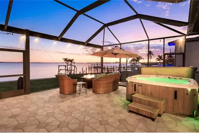 1028 Dolphin Dr, Cape Coral, FL 33904 - Photo 2