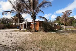 8086 Marx Dr, North Fort Myers, FL 33917 - Photo 2